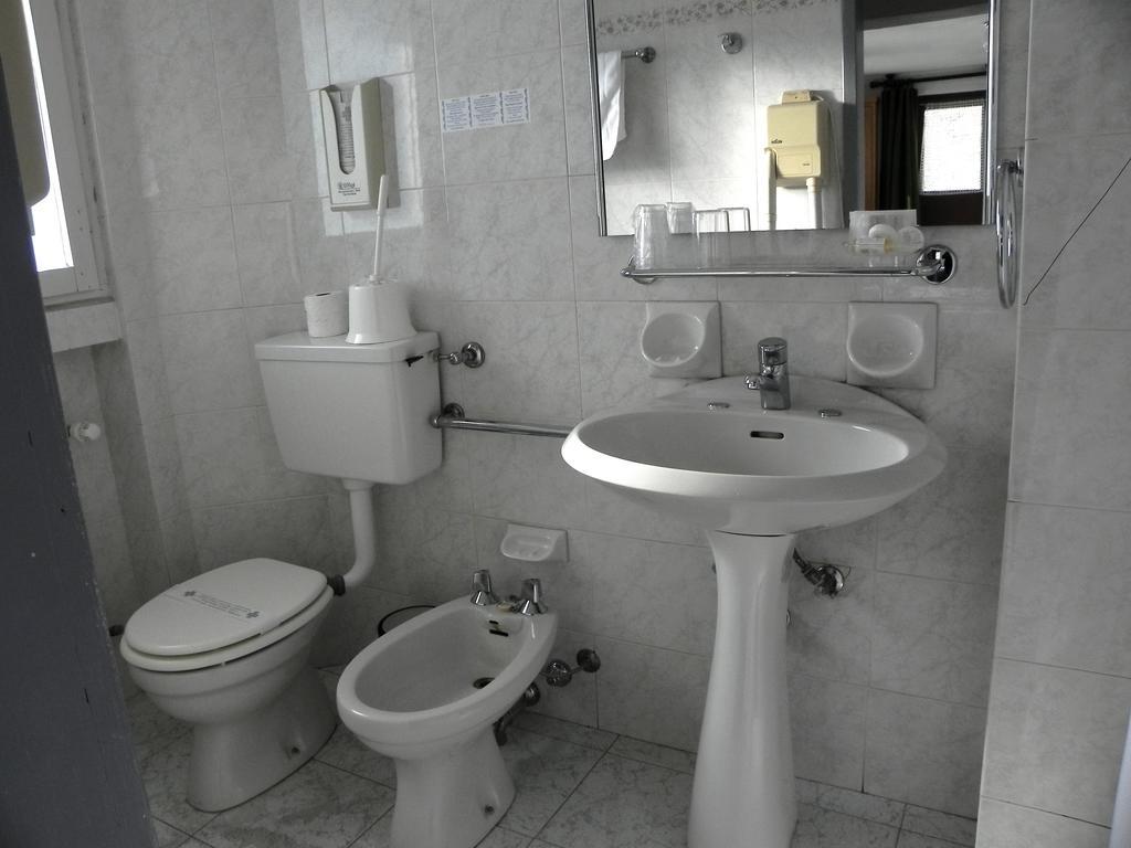 Hotel Nuovo Pecetto Макуньяга Номер фото